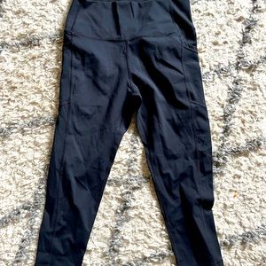 Zyia Light n Tight Capri Leggings